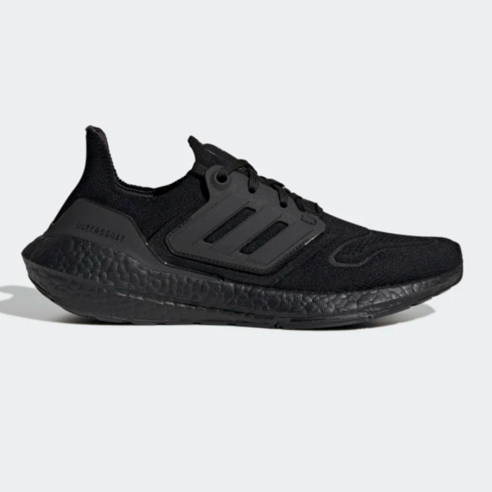 Adidas Ultraboost 22 running shoes